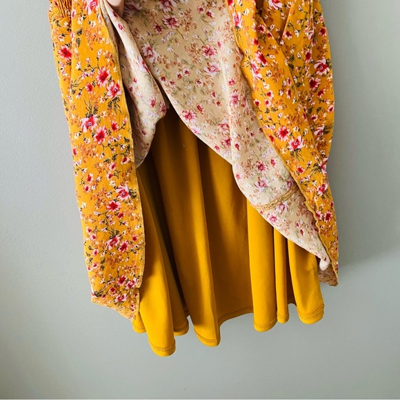 Altar'd State Tunic Top Yellow Sz Small - Picture 3 of 9